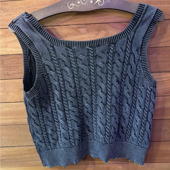 Gray Knit Sweater Vest - Picture 2 of 2